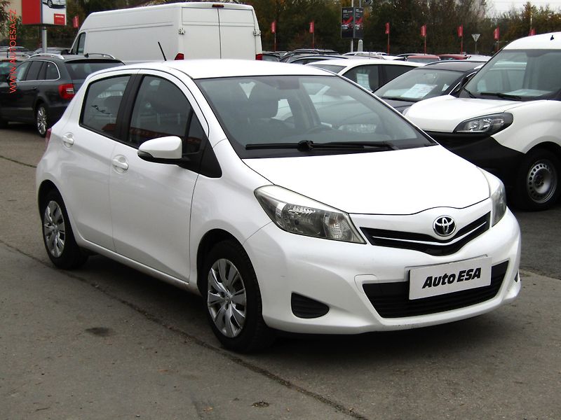 Toyota Yaris (2014) 1.0VVT-i, 2.maj,ČR, STK2/27 - fotografie inzerátu