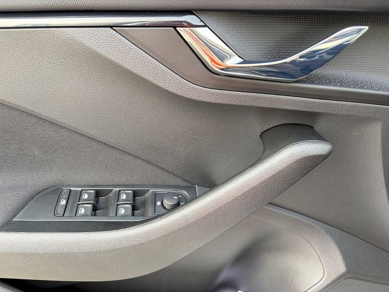 Škoda Scala (2025) 1.0 TSI / 85 kW / SELECTION - fotka 14 z 35