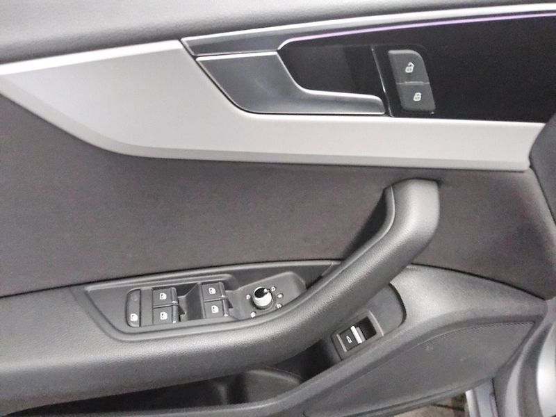 Audi A5 40TFSI LED Ad.Temp Kam Asisten - fotka 10 z 11