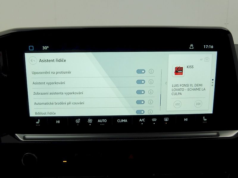Volkswagen Caravelle (2026) Style DR 2,0 TDI 125kW 8AUT 4M - fotka 15 z 31