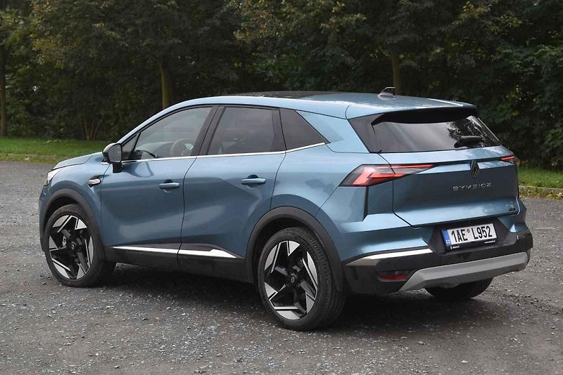 Renault Symbioz je křížencem mezi kombi a SUV