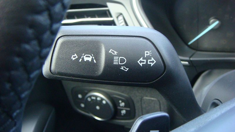 Ford Focus (2018) Trend Edition Plus 1.0EcoBoost - fotka 25 z 30