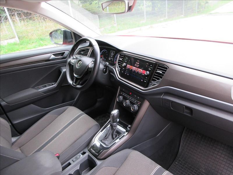 Volkswagen T-Roc 1,5 TSi 110Kw, DSG, Nové ČR - fotka 14 z 41