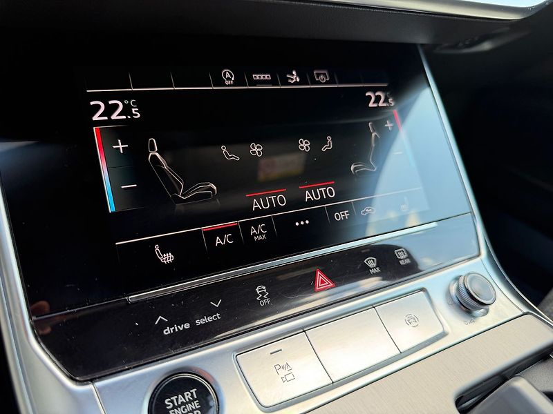 Audi A7 S-line  45TFSI 195kW - fotka 13 z 30