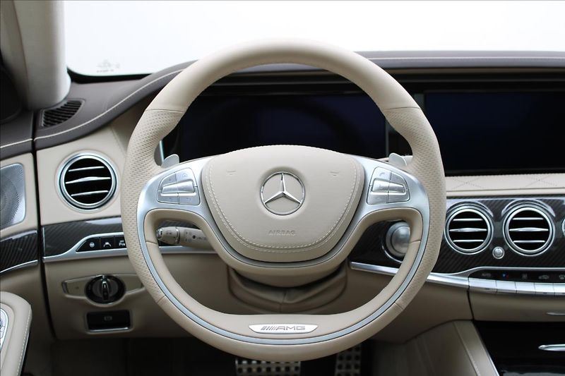 Mercedes-Benz Třídy S S 63 AMG/25.200km/TOP/CZ - fotka 21 z 46
