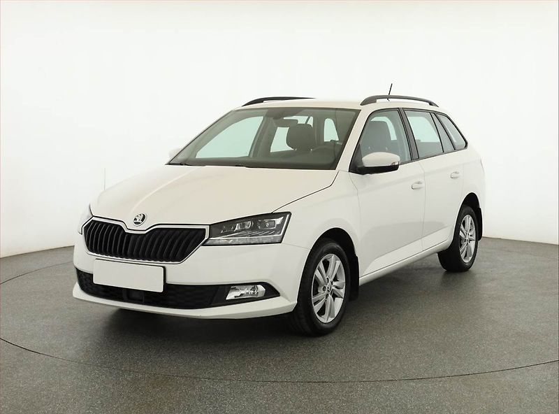 Škoda Fabia (2021) Style 1.0 TSI, Tempomat - fotka 2 z 19