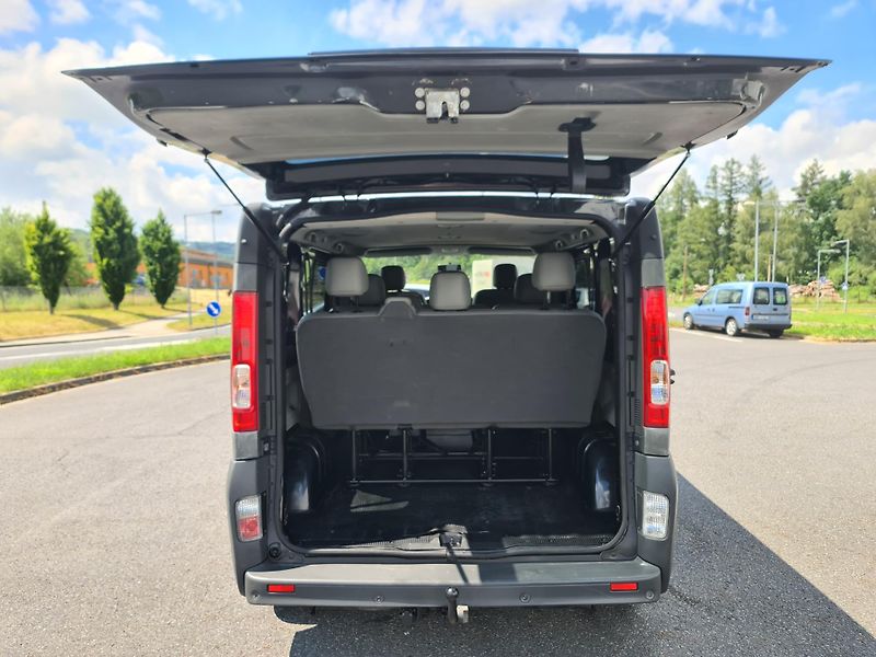 Opel Vivaro (2011) 2.0 CDTi 84-KW 8-MÍST KLIMA TE - fotka 39 z 39