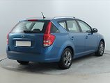 Kia Ceed (2010) 1.4 CVVT, po STK, levný provoz - náhled 4
