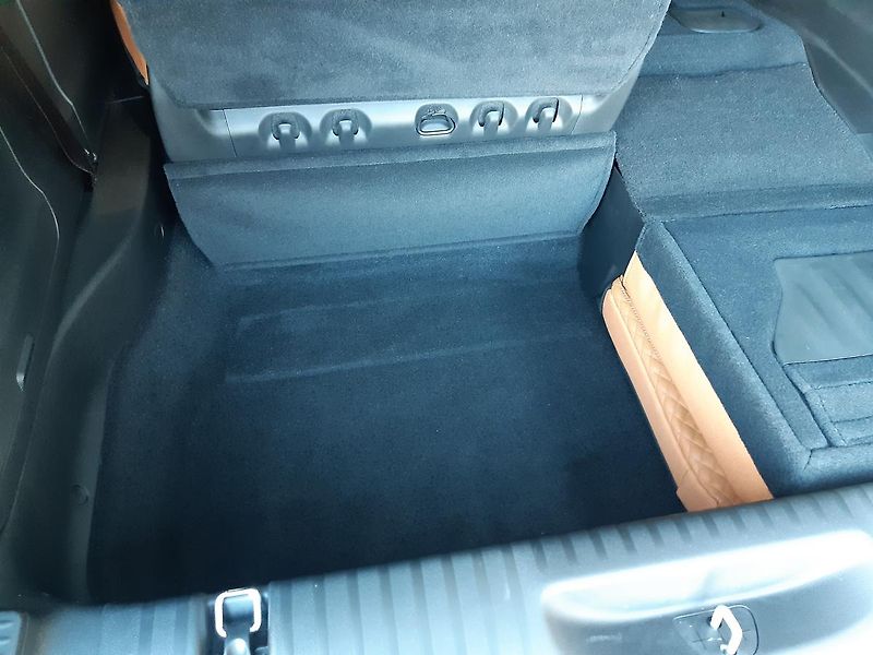 Chrysler Pacifica (2026) 3,6 V6 Pinnacle 4x4 - fotka 21 z 55