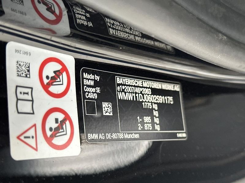 Mini Cooper S (2022) - fotka 5 z 13