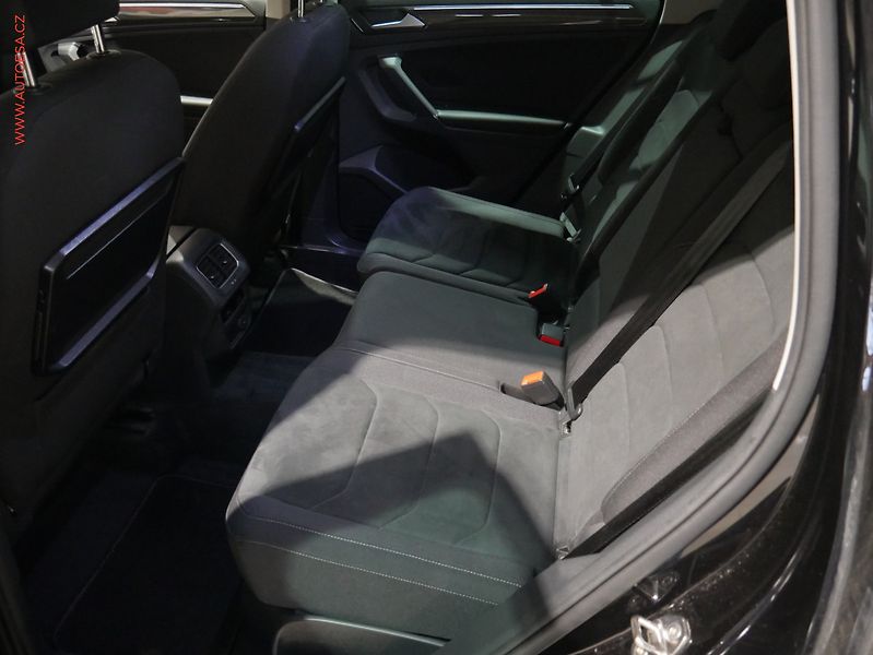Volkswagen Tiguan (2017) 2.0 TSI 4x4, Highline, DSG - fotka 10 z 12