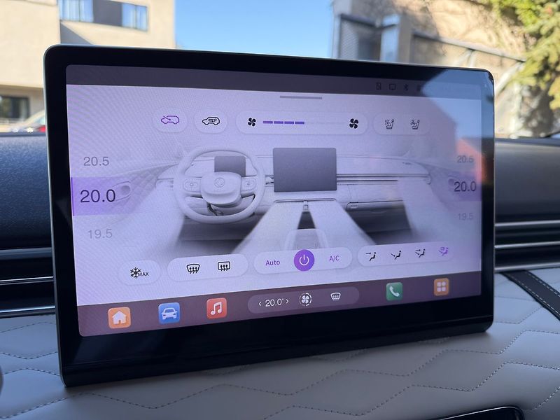 Dongfeng Ostatní E3 360° kamera 42 kWh - fotka 19 z 39