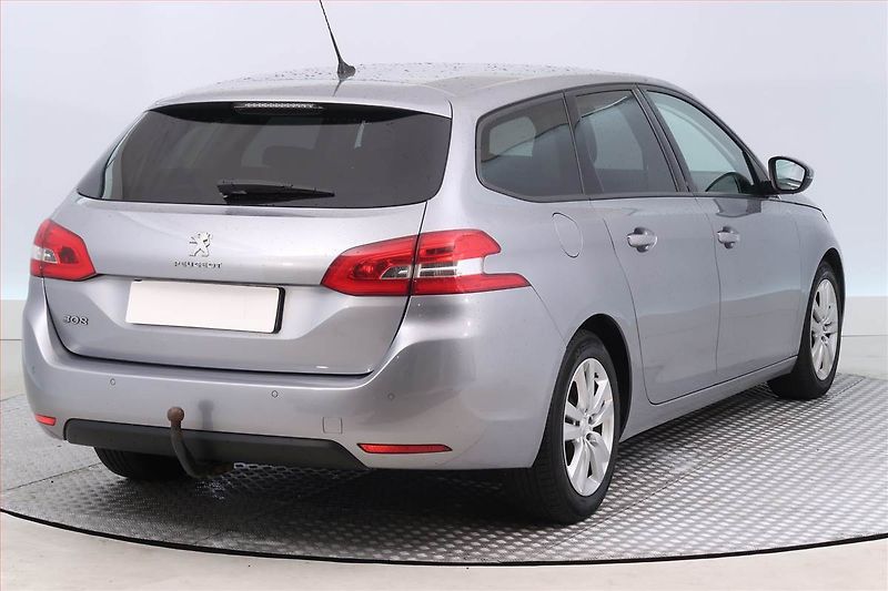 Peugeot 308 (2016) 1.6 BlueHDi, Serv.kniha, Navi - fotka 5 z 18