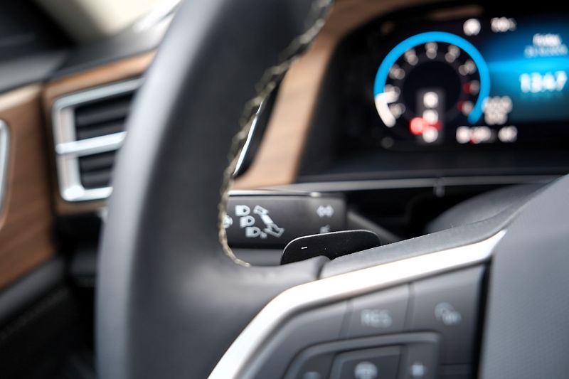 Volkswagen Atlas 2.0 TSI/automat/kůže/7 míst - fotka 47 z 49