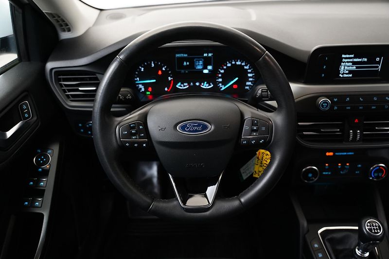 Ford Focus - fotka 17 z 24