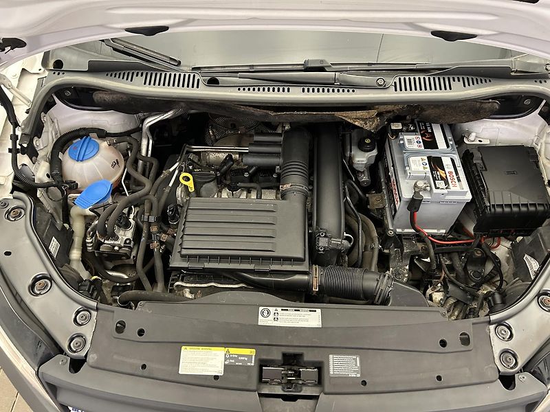 Volkswagen Caddy 1.4 TGi - fotka 21 z 23