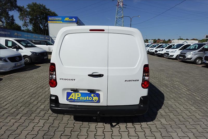 Peugeot Partner 1,6 HDI  KLIMA SERVISKA - fotka 8 z 25