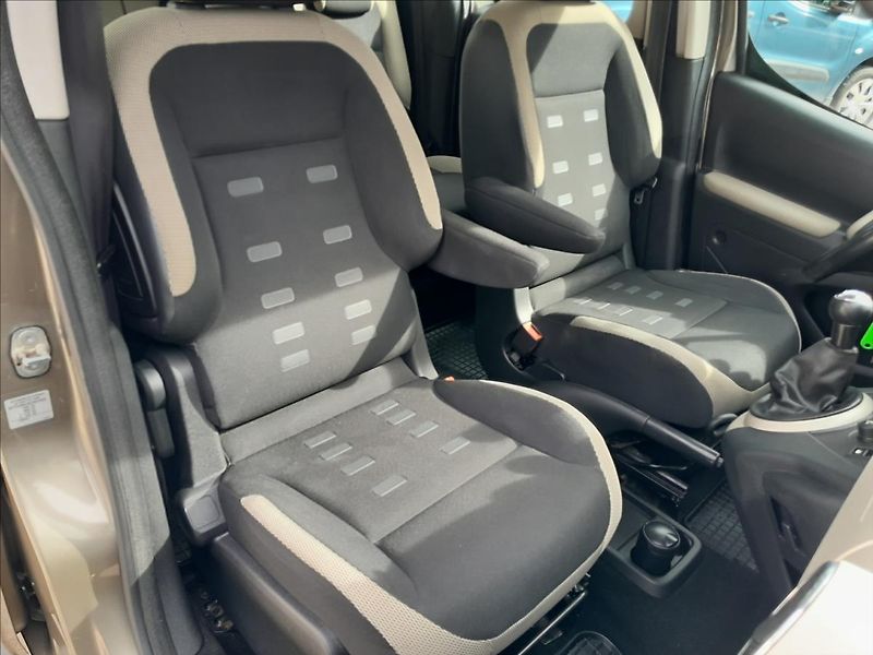 Citroën Berlingo 1,6 HDI 84kW - fotka 26 z 42