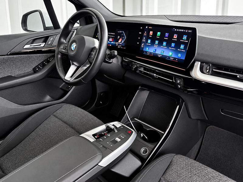 BMW Řada 2 (2023) - fotka 18 z 22