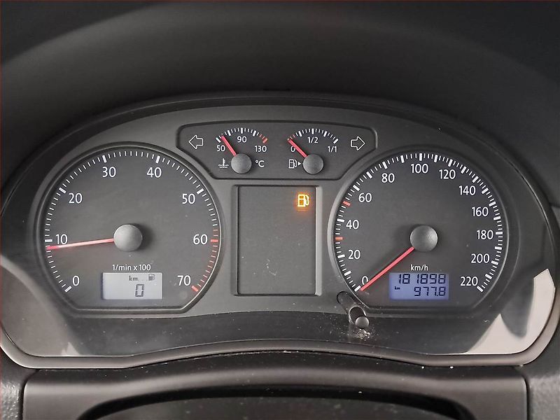 Volkswagen Polo (2006) 1.2 12V, nová STK, jezdí dobře - fotka 11 z 15