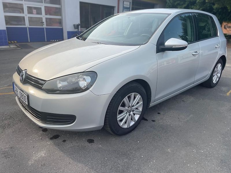 Volkswagen Golf (2010) Volkswagen Golf, 1.6 TDi - fotka 4 z 15