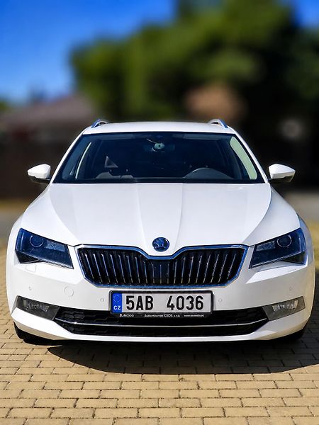 Škoda Superb (2015) - fotka 4 z 11