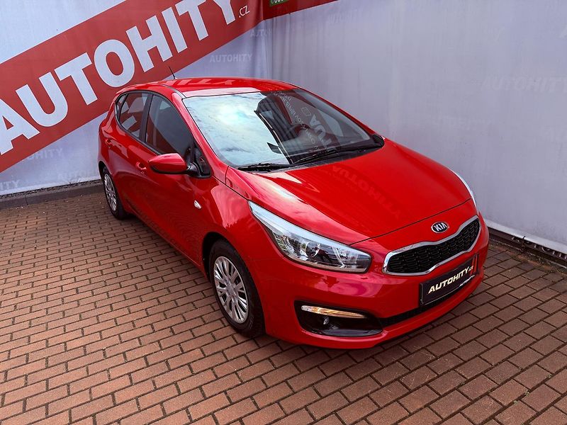 Kia Ceed 1.4 Comfort, ČR, 1.Maj, Servis - fotka 3 z 26