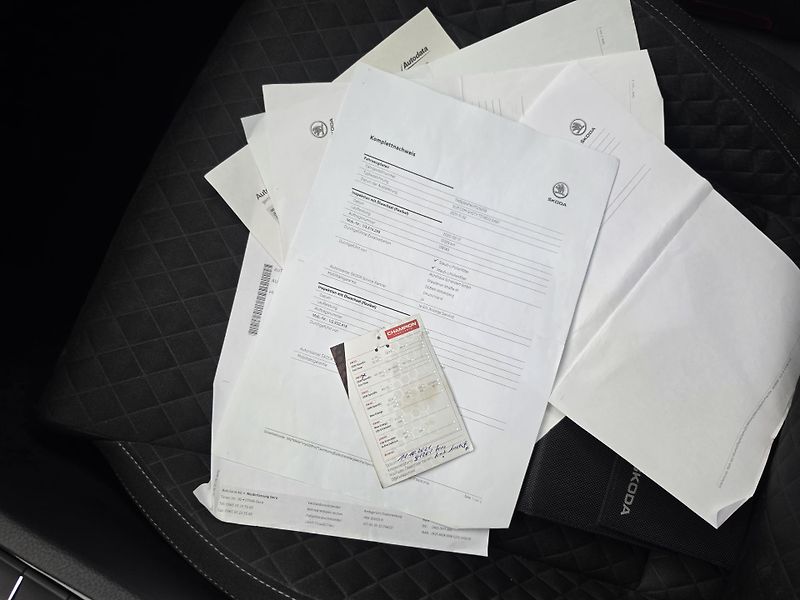 Škoda Superb 2.0 TDI DSG Led Kei TZ Canton  - fotka 24 z 24