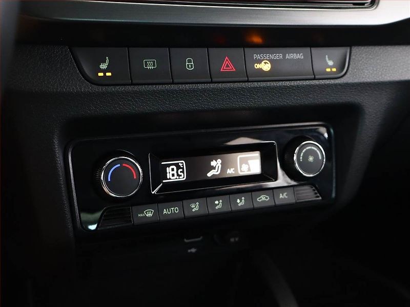 Škoda Fabia (2020) Style 1.0 TSI, Tempomat - fotka 11 z 15