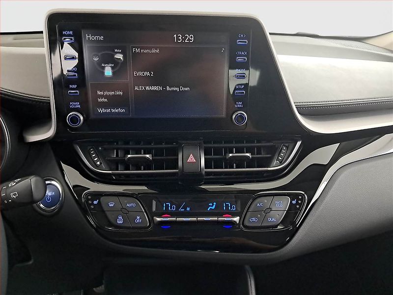 Toyota C-HR (2023) 1.8 Hybrid - fotka 12 z 21
