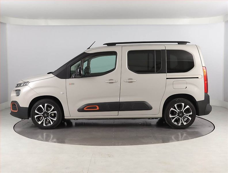 Citroën Berlingo (2019) Feel 1.5 BlueHDi, 5Míst, ČR - fotka 3 z 20