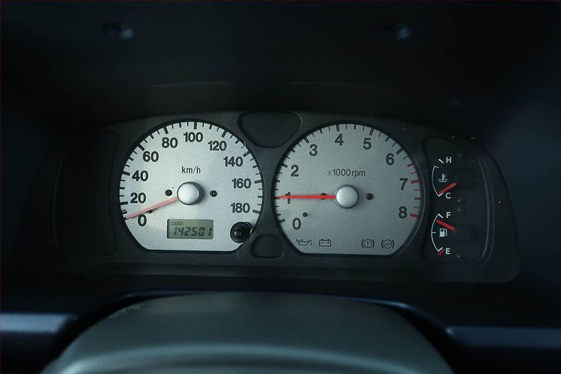 Suzuki Jimny (2003) 1.3 16V, 4X4, Vyhř. sedaček - fotka 11 z 18
