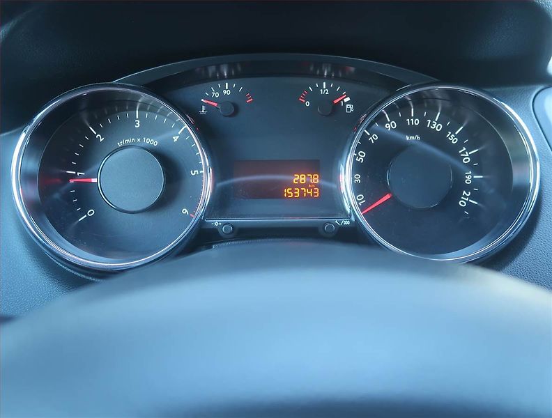 Peugeot 5008 (2013) 1.6 HDi, Tempomat - fotka 11 z 13