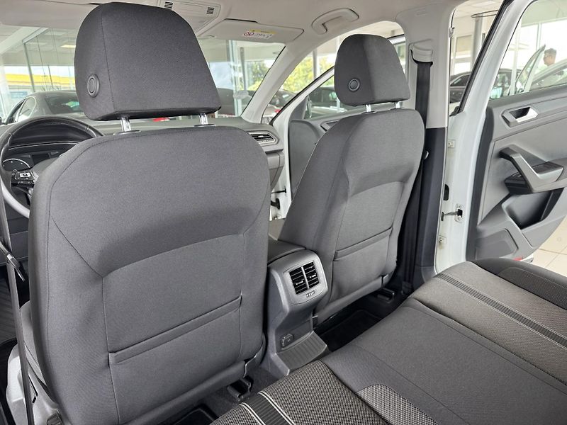 Volkswagen T-Roc 2,0TDI 110kW*STYLE*REZERVACE! - fotka 15 z 28