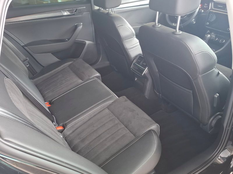 Škoda Superb (2024) COMBI STYLE PLUS TD 110/2.0 7D - fotka 33 z 39