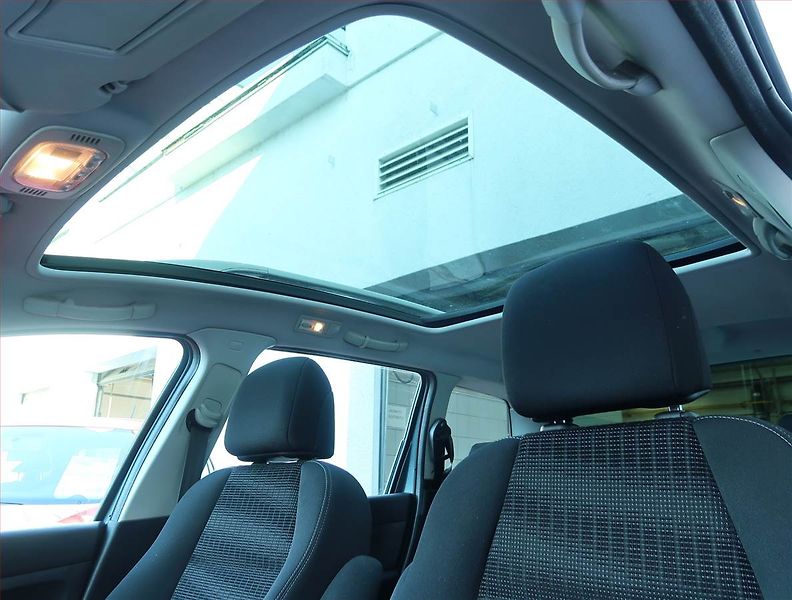 Peugeot 307 (2008) 1.6 HDi, 7 míst, Serv.kniha - fotka 16 z 16