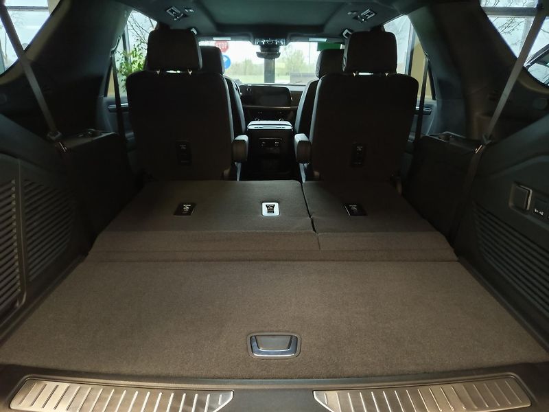 Chevrolet Tahoe (2026) High Country 2026,AWD,kola 24