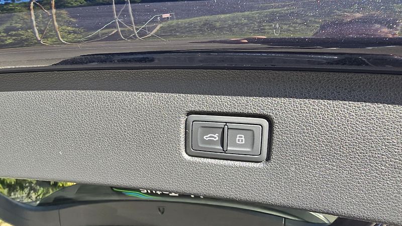 Audi Q7 (2017) 3.0 TDI, CZ, 7míst, Matrix... - fotka 11 z 28
