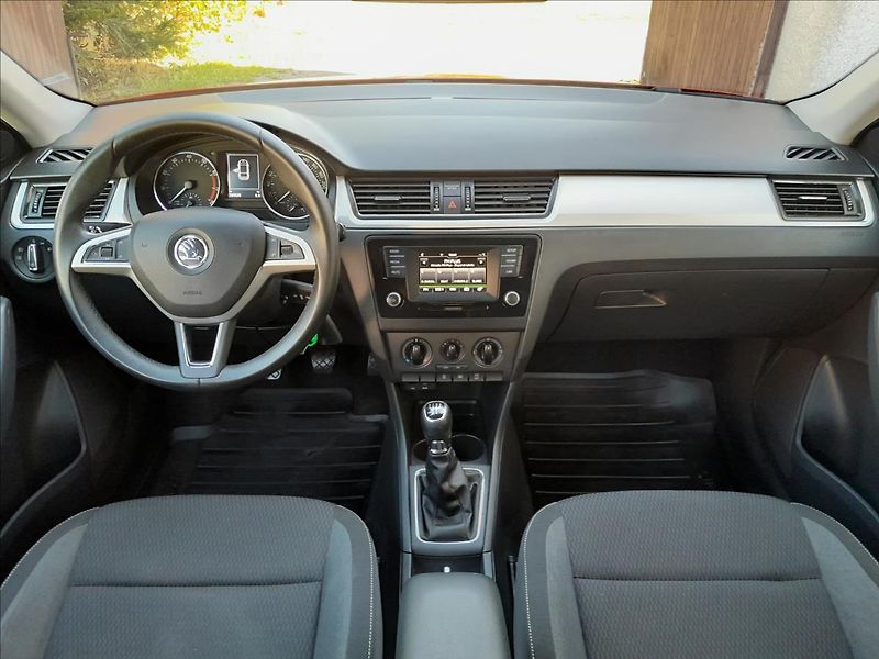 Škoda Rapid 1,2 TSI 66kW - fotka 32 z 51