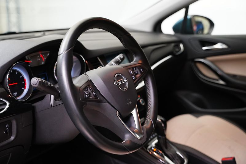 Opel Astra - fotka 14 z 26