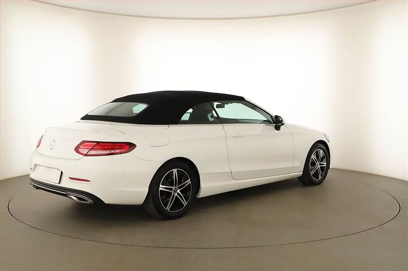 Mercedes-Benz Třídy C (2020) C 200 - fotka 20 z 21