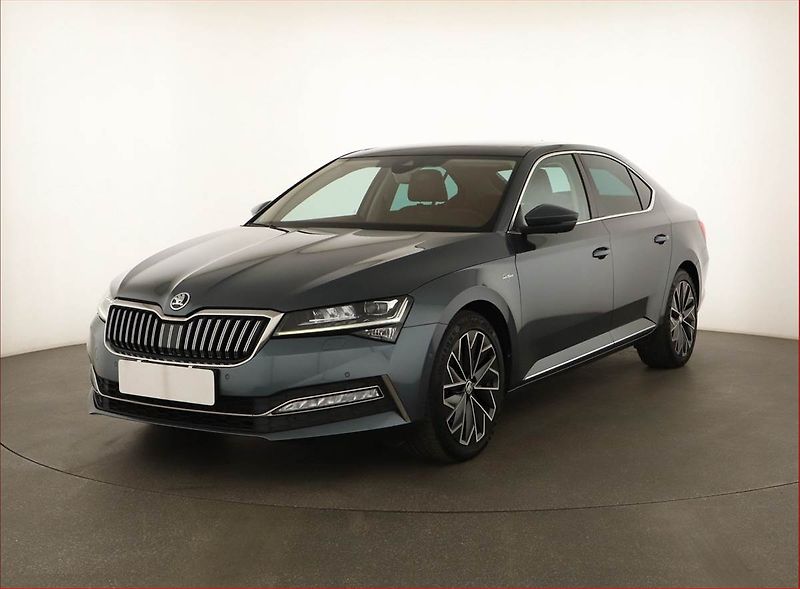 Škoda Superb (2021) Laurin&Klement 1.5 TSI - fotka 2 z 20