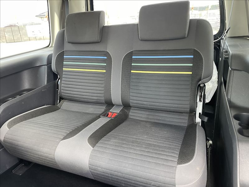 Volkswagen Caddy 2,0 TDi 103kw MAXI SOCCER 7mís - fotka 10 z 47
