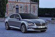 3-4 roky - Škoda Superb.