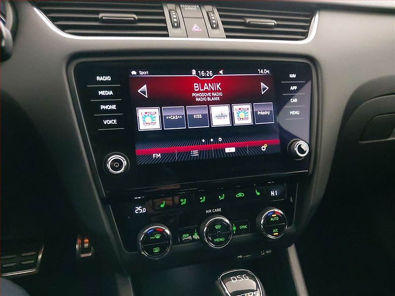Škoda Octavia (2017) RS 2.0 TDI 4x4 DSG, 4X4 - fotka 12 z 22