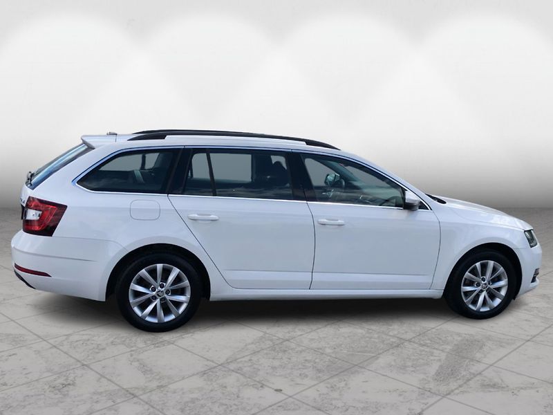 Škoda Octavia 1,4 TGI  STYLE - fotka 7 z 28