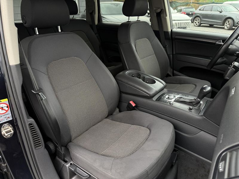 Audi Q7 3.0TDi Quattro 171kW  - fotka 17 z 20