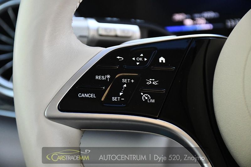 Mercedes-Benz EQS 450 4MATIC AMG HYPERSCREEN - fotka 31 z 63
