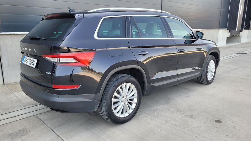 Škoda Kodiaq 2,0 TDI 4x4 DSG 7.MÍST - fotka 9 z 31