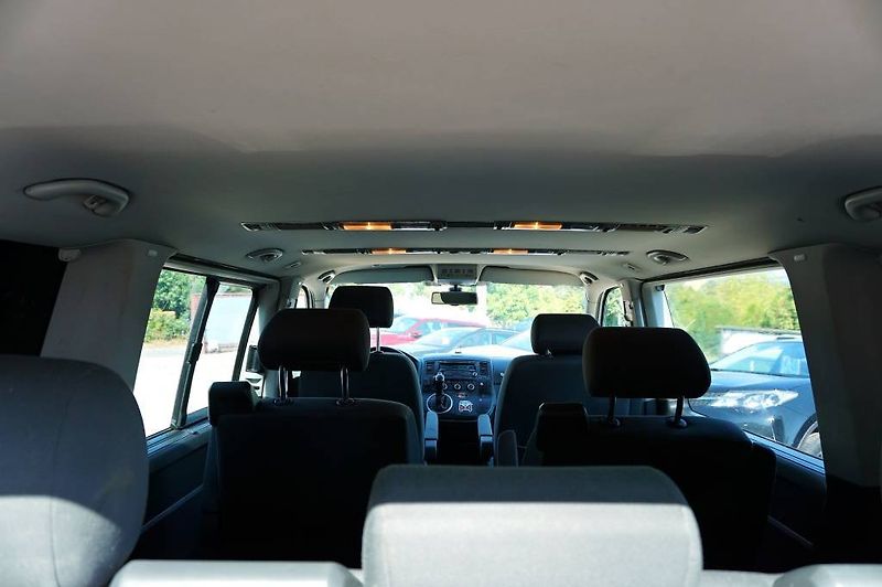 Volkswagen Multivan (2012) 2,0 BI-TDI 132 kW - fotka 14 z 42